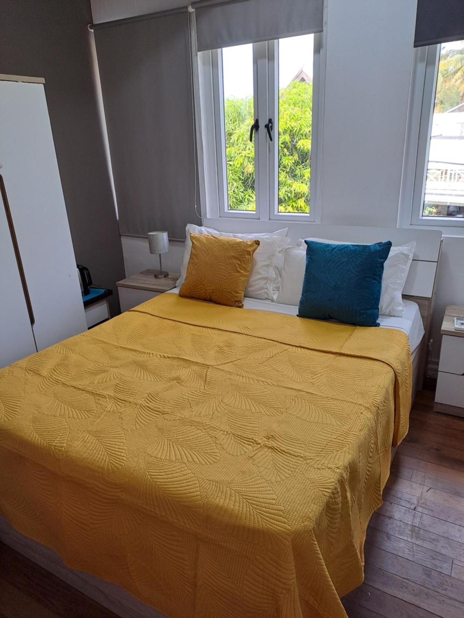 Bed and Breakfast Explora Prestige à Blue Bay Extérieur photo